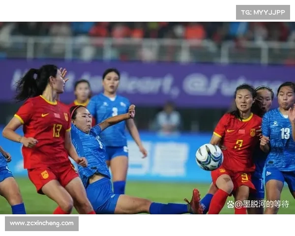 女足精彩对决背后隐藏的强大动力与奋力拼搏精神揭秘
